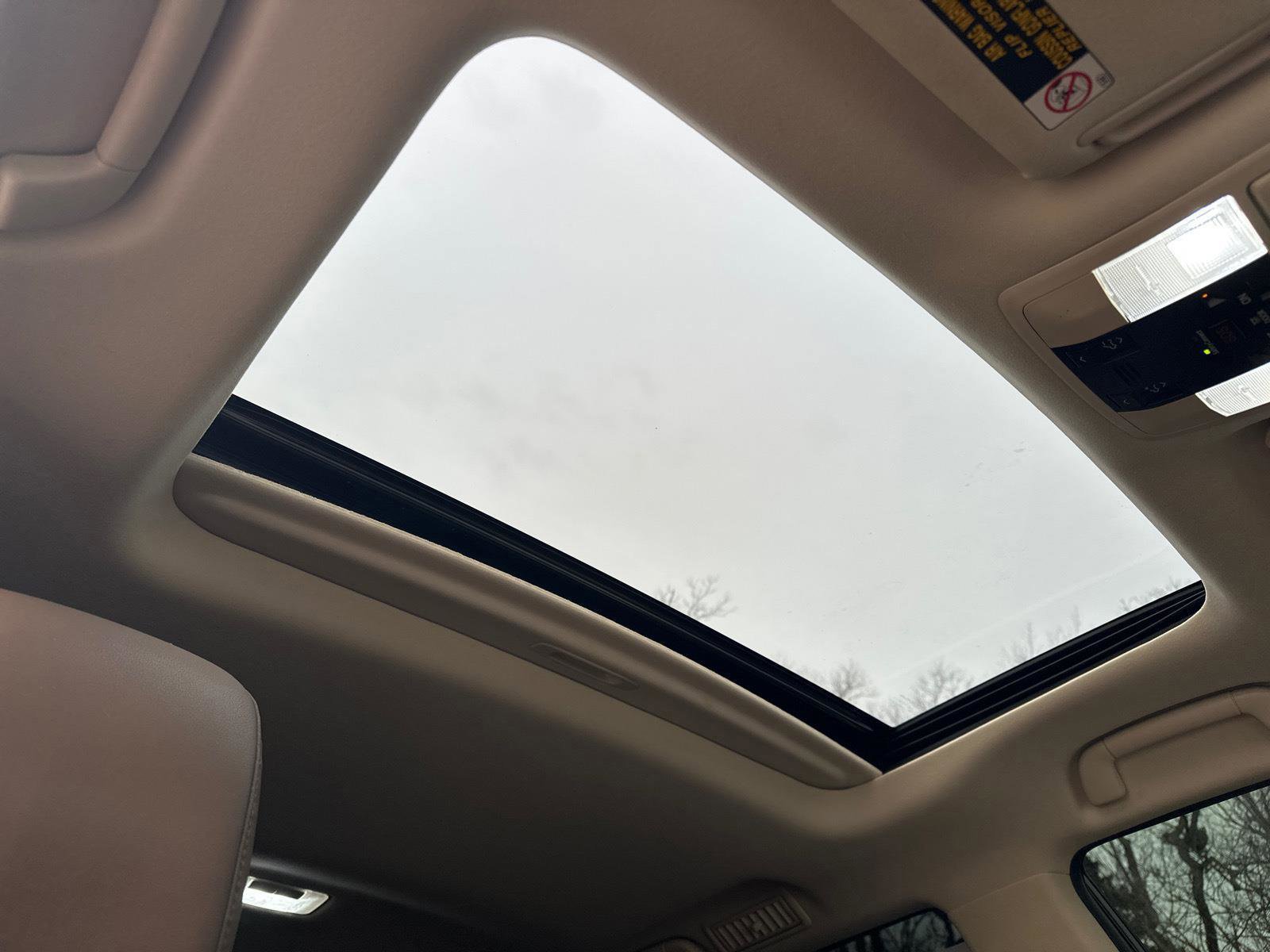 Used 2021 Lexus GX 460 Premium w/ Accessory Package image 16