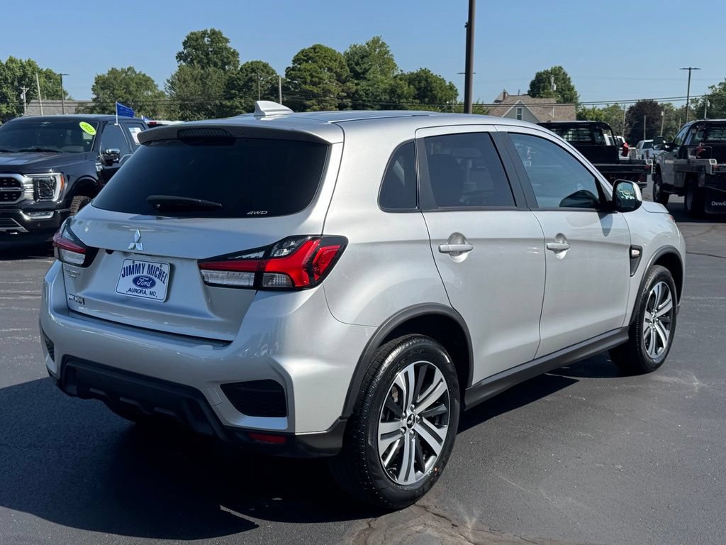 Used 2025 Mitsubishi Outlander Sport SE AWD/4WD image 21