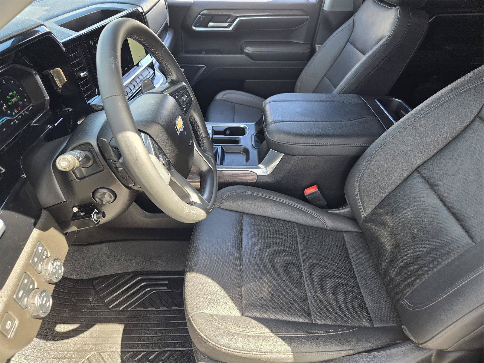 Used 2023 Chevrolet Silverado 1500 LTZ w/ LTZ Premium Texas Edition AWD/4WD image 12