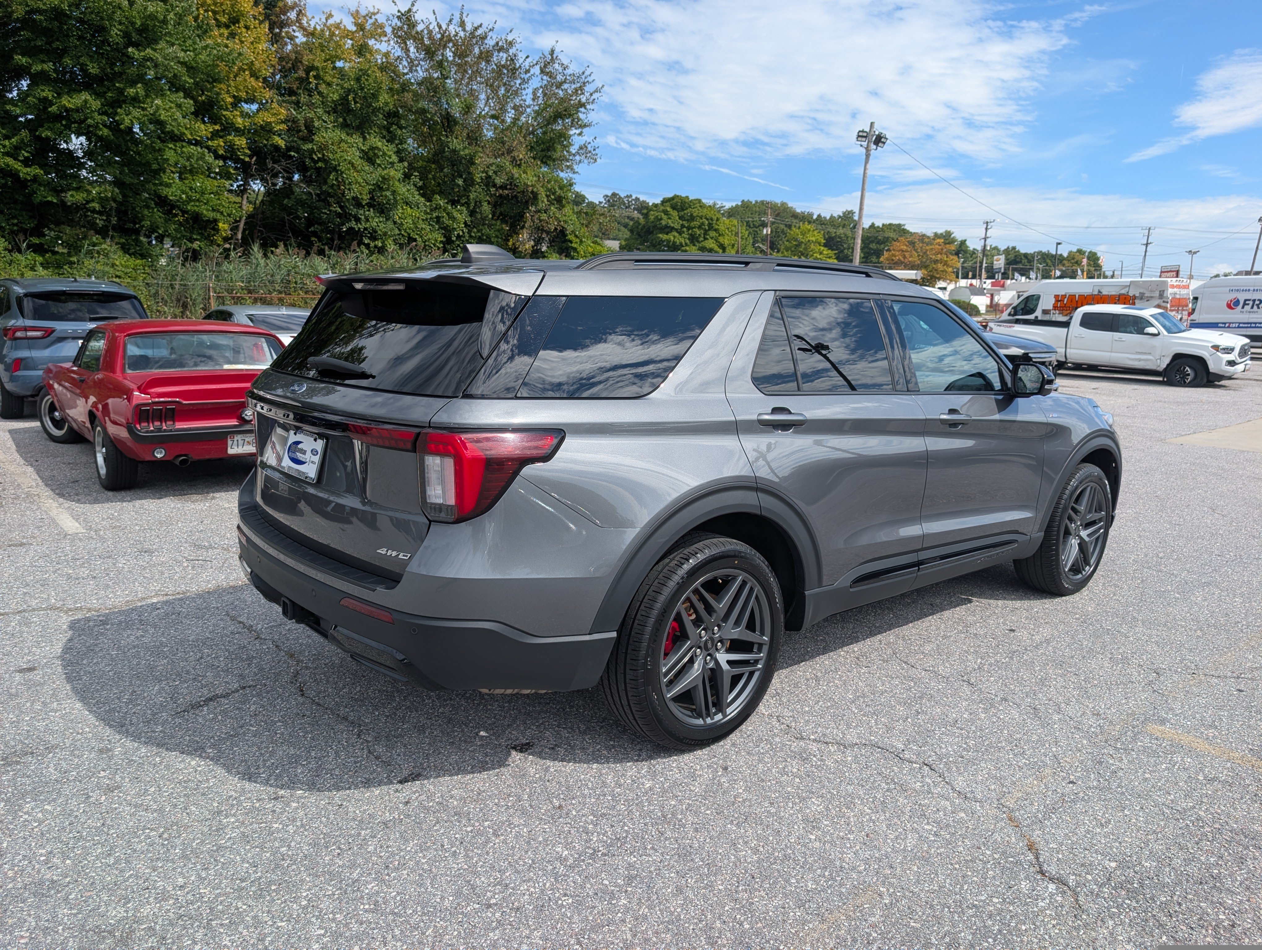 Certified 2025 Ford Explorer ST-Line w/ ST-Line Street Pack AWD/4WD image 7