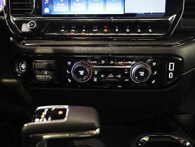 Used 2024 Chevrolet Silverado 1500 ZR2 w/ Technology Package image 15