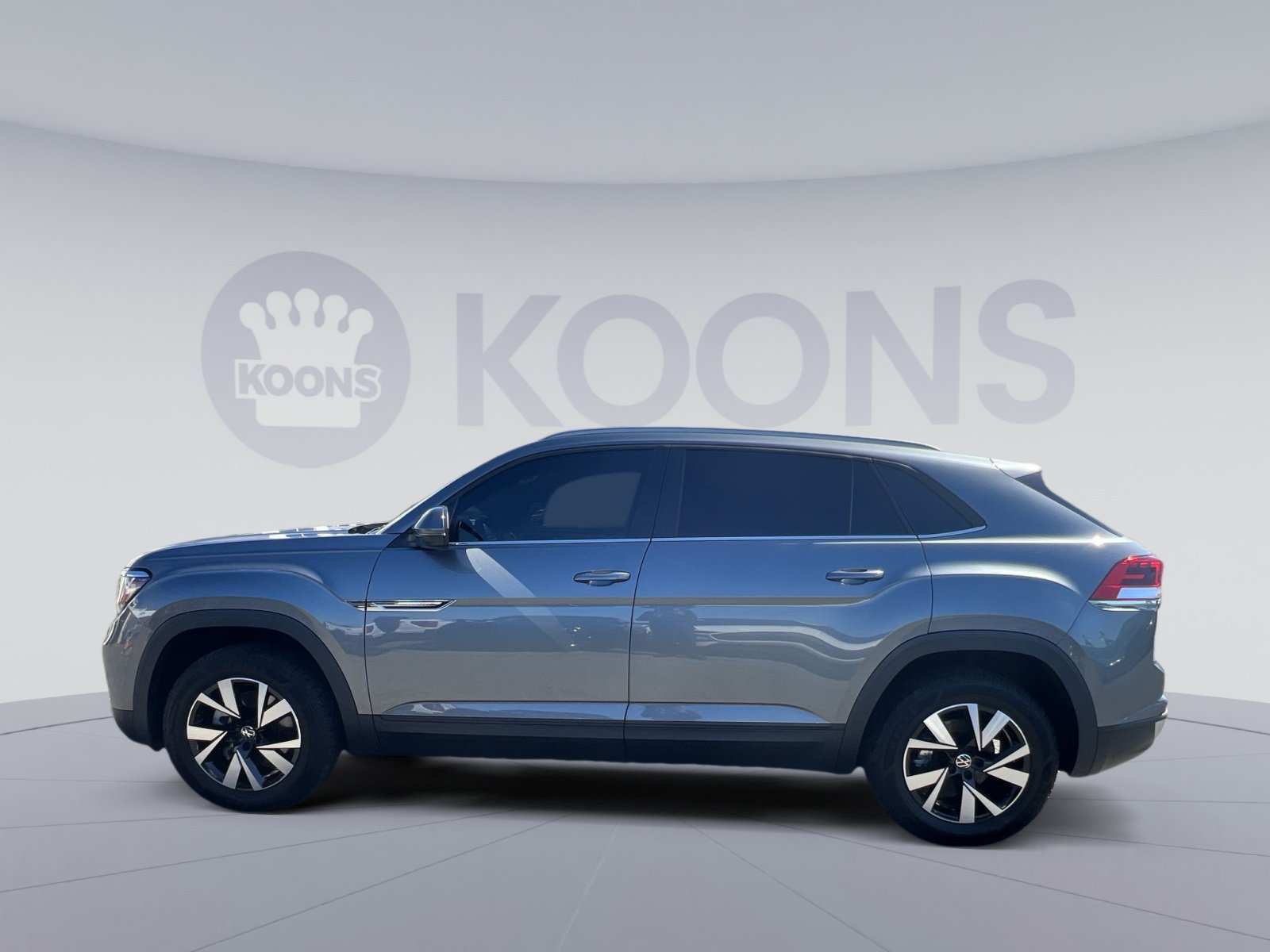 Used 2022 Volkswagen Atlas Cross Sport SE AWD/4WD image 7