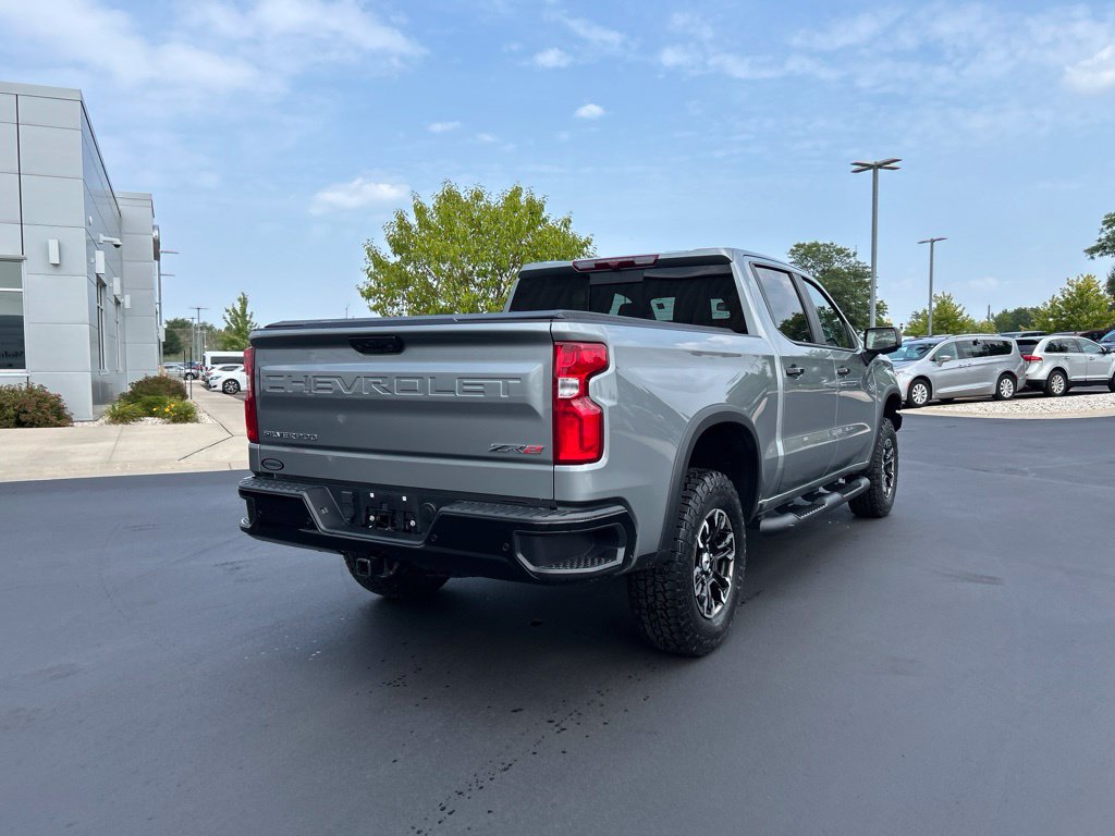 Used 2024 Chevrolet Silverado 1500 ZR2 AWD/4WD image 6