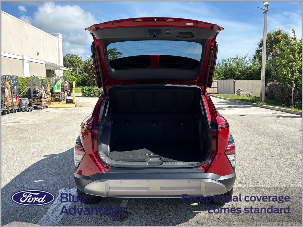 Used 2025 Hyundai Kona Limited FWD image 10