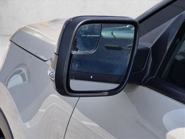Certified 2018 Ford Explorer XLT w/ Equipment Group 202A AWD/4WD image 5