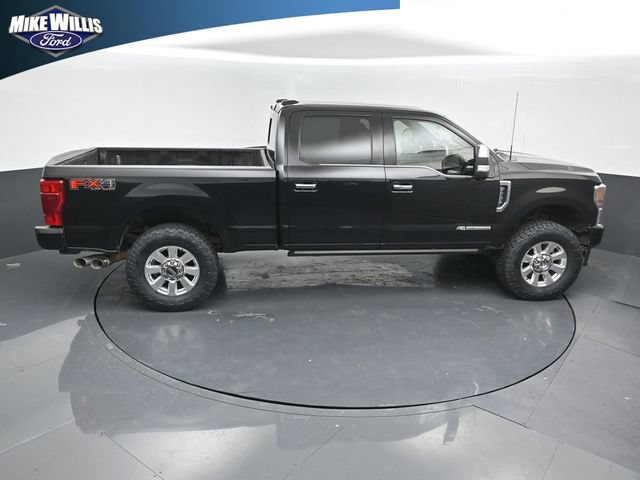 Certified 2022 Ford F250 Platinum w/ FX4 Off-Road Package AWD/4WD image 16