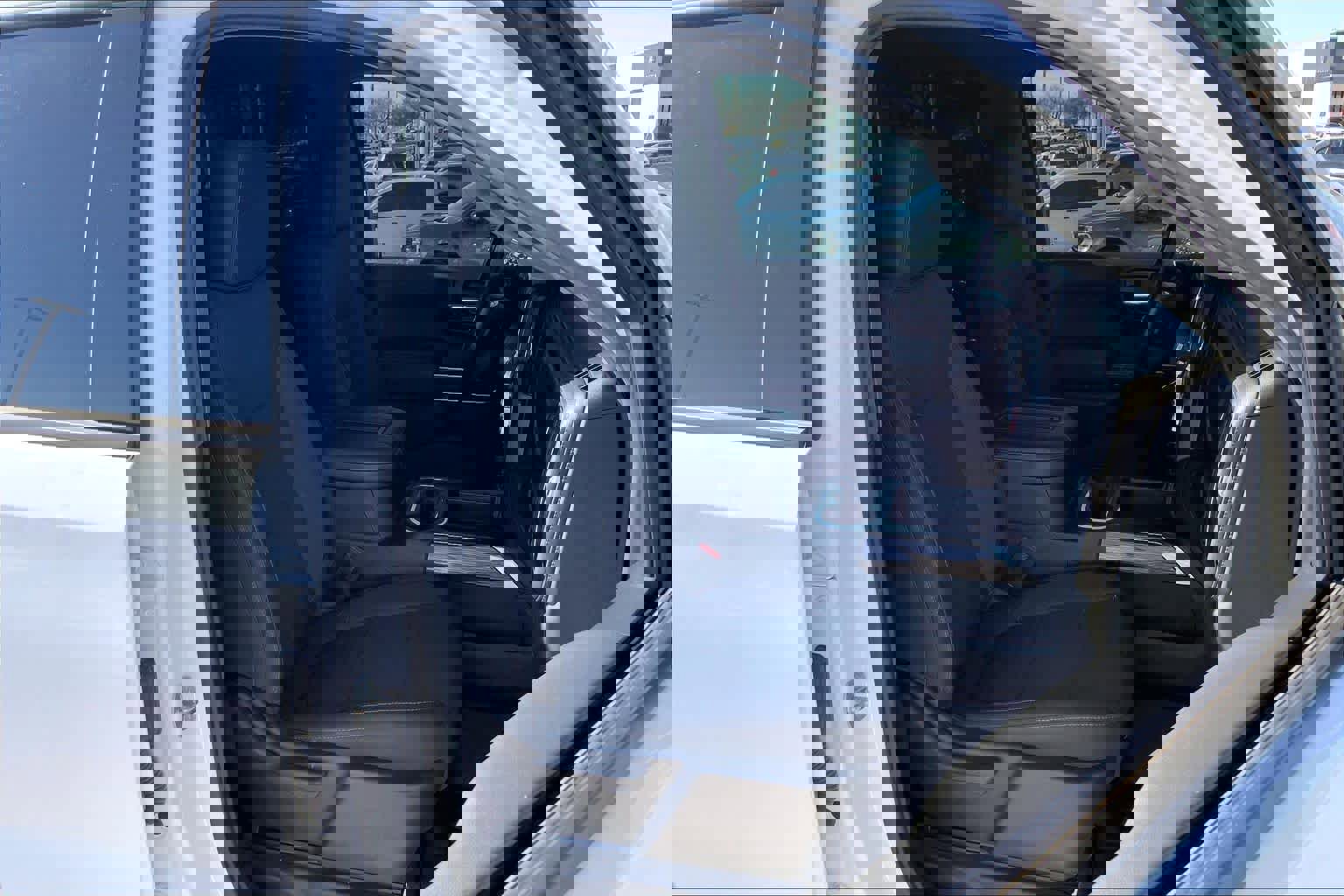 Used 2020 GMC Sierra 1500 Elevation w/ Elevation Value Package image 8