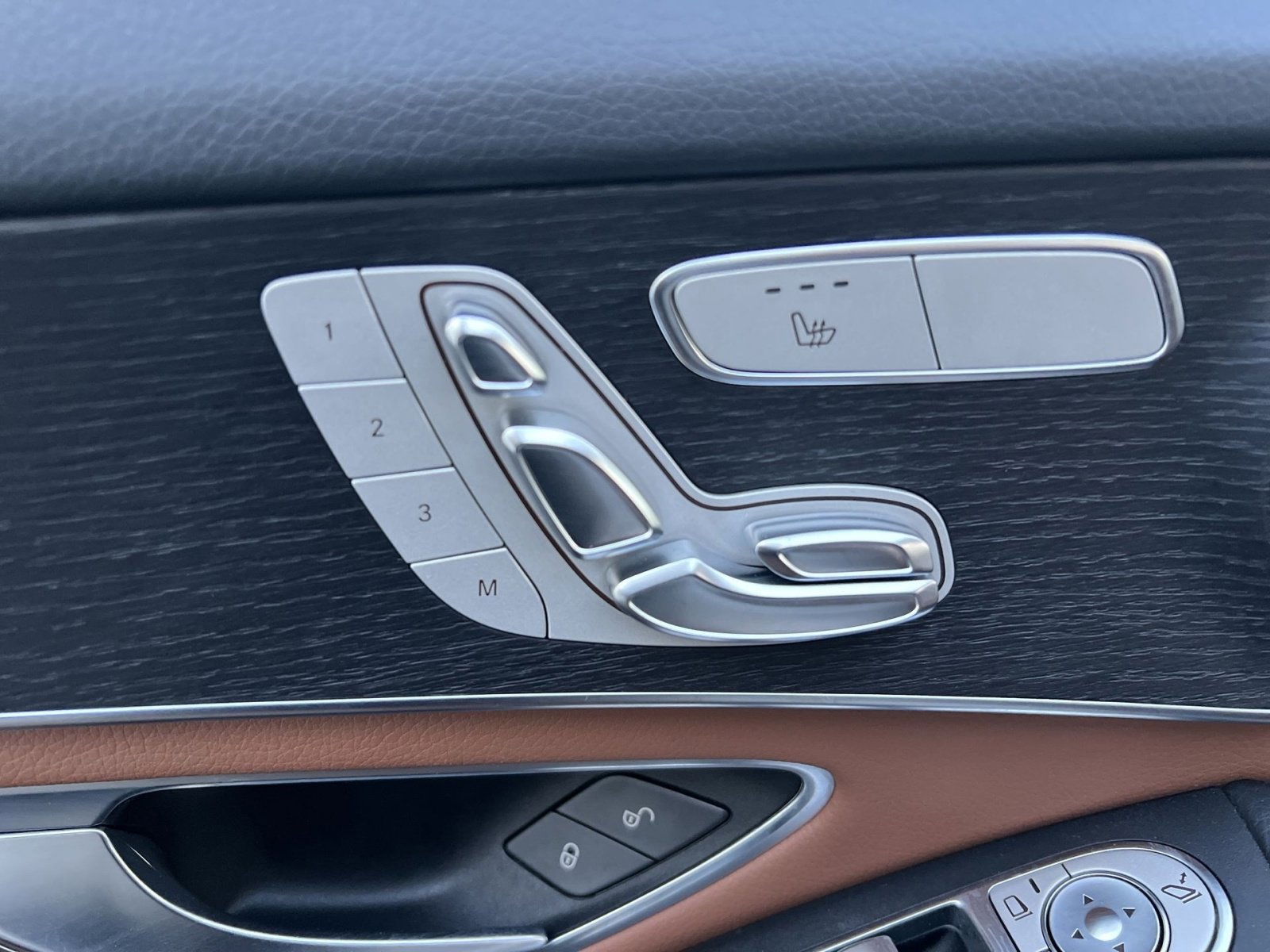 Used 2021 Mercedes-Benz GLC 300 GLC 300 image 14