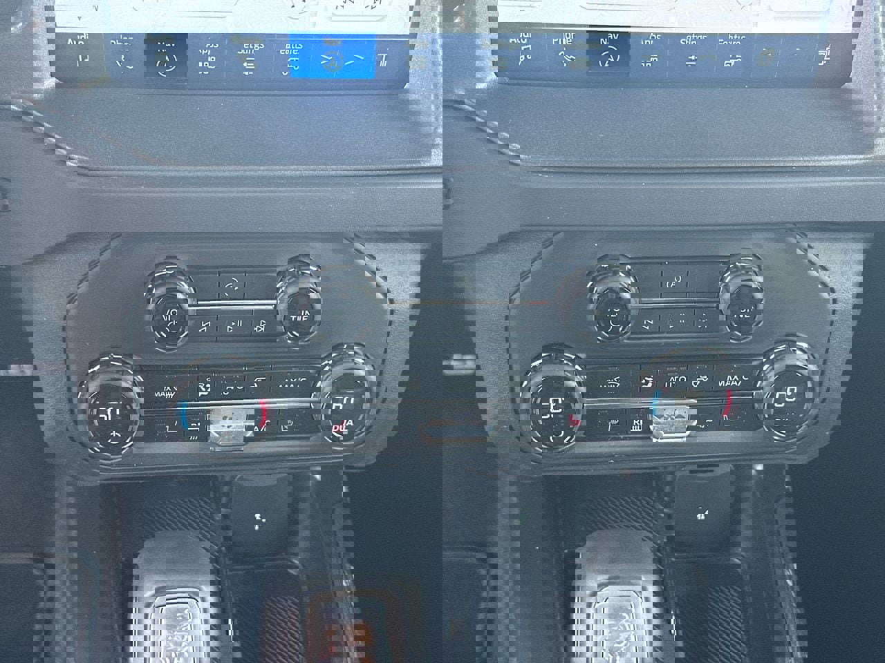 Certified 2025 Ford Bronco Big Bend image 32