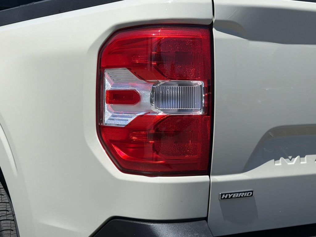 Certified 2024 Ford Maverick Lariat FWD image 8