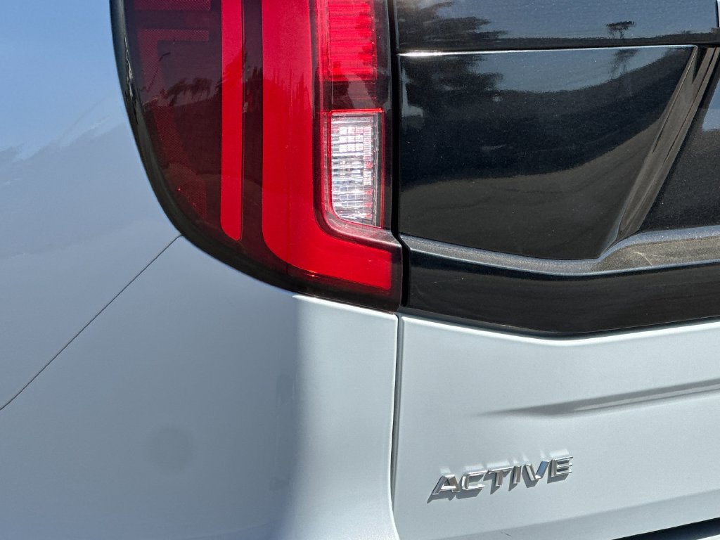 Certified 2025 Ford Expedition Active AWD/4WD image 26