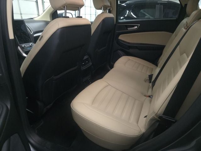 Certified 2024 Ford Edge SEL w/ Convenience Package AWD/4WD image 16