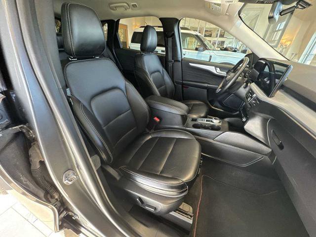 Certified 2024 Ford Escape Platinum image 26
