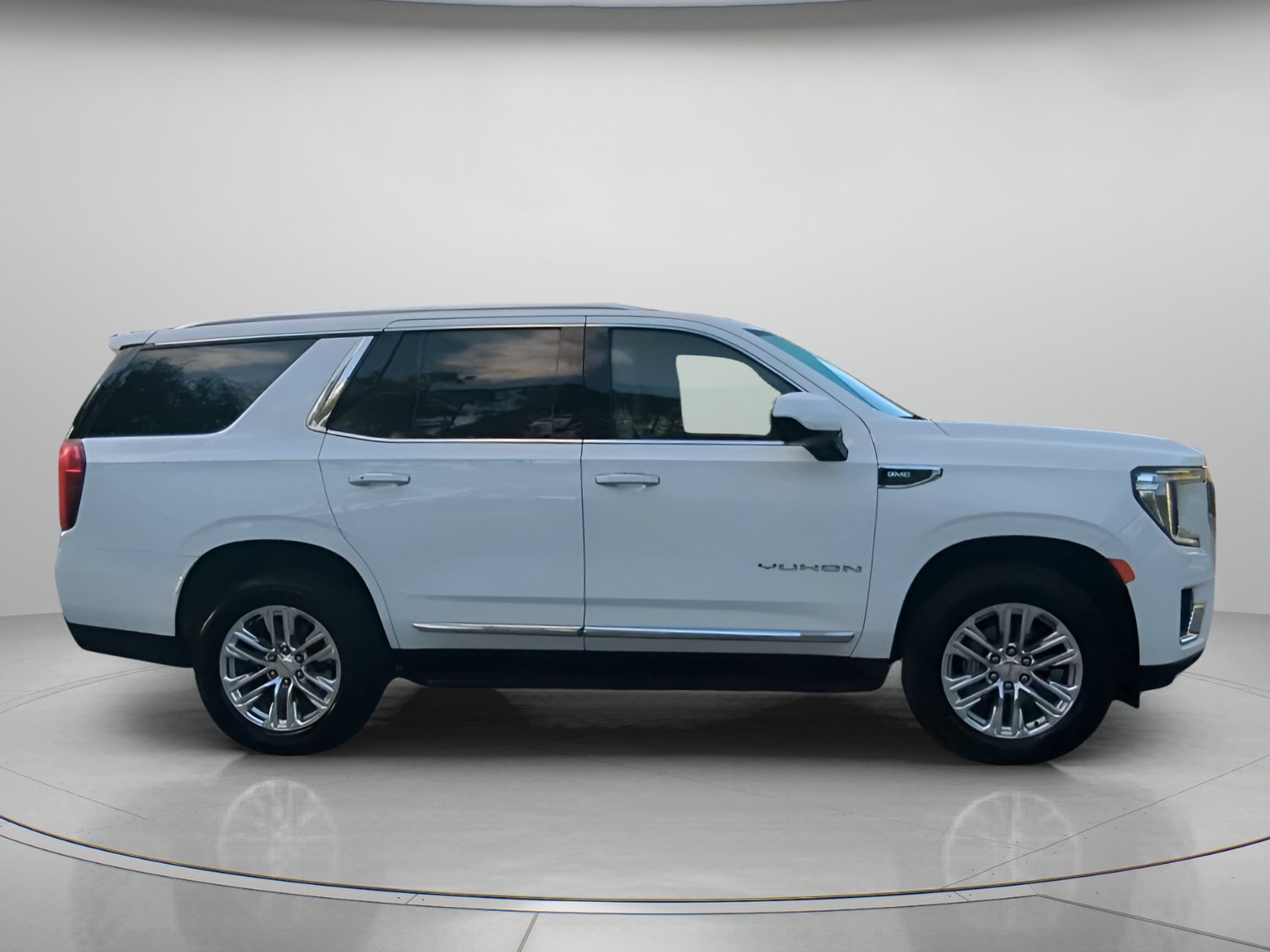 Used 2024 GMC Yukon SLT RWD image 33