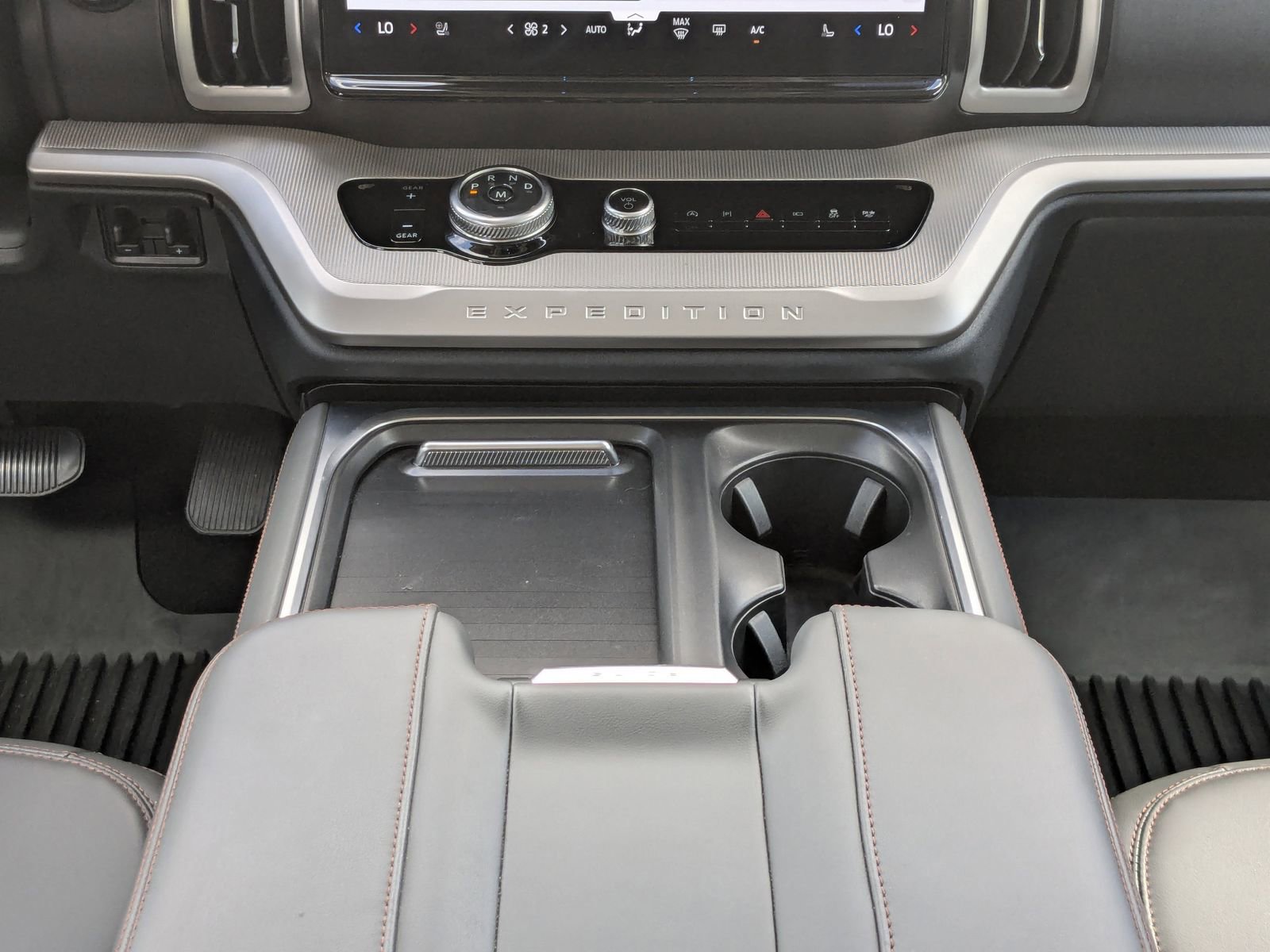 Certified 2025 Ford Expedition Max Active image 20