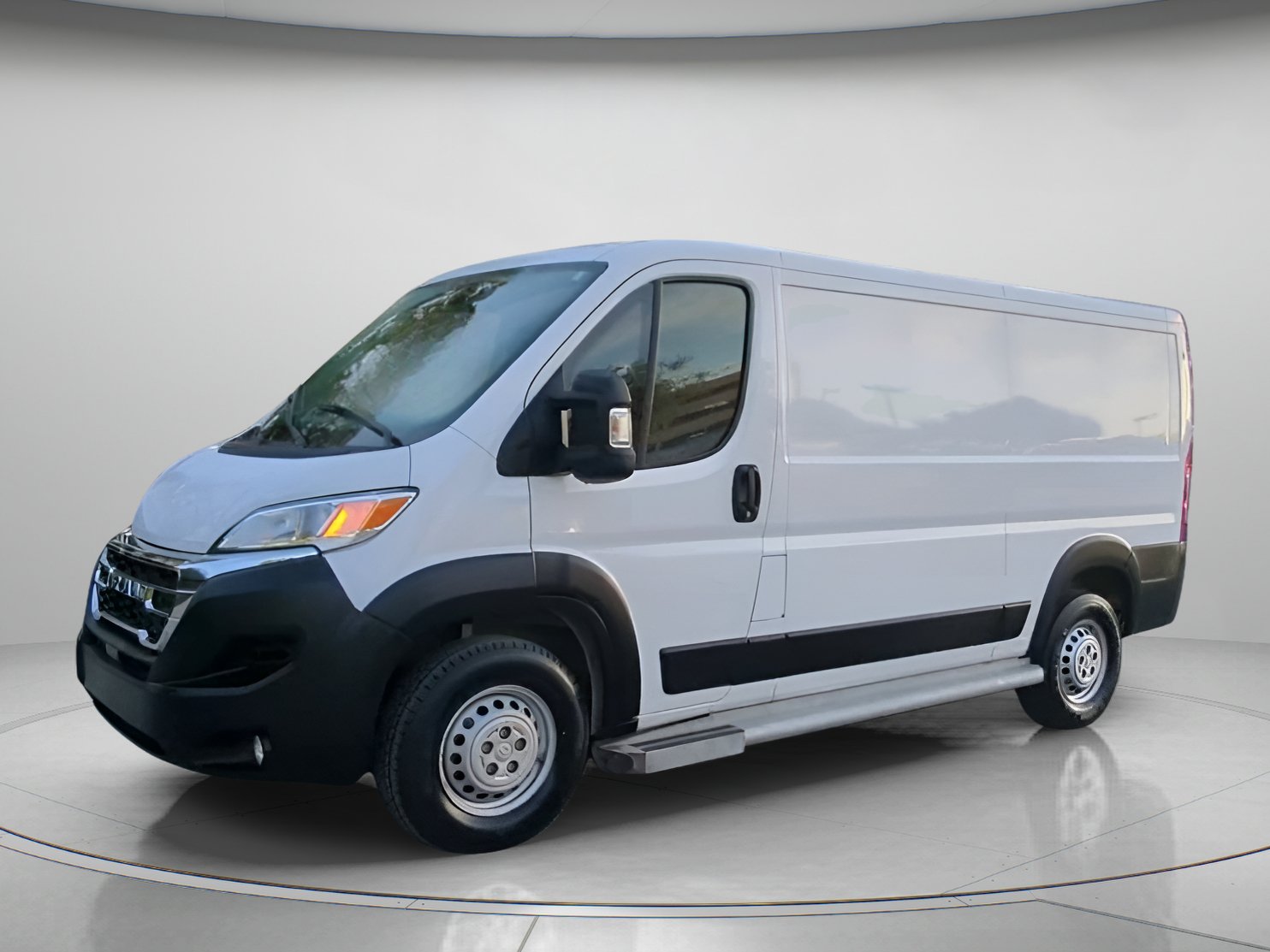 Used 2025 RAM ProMaster 2500 w/ U-Haul Equipment Group FWD image 13