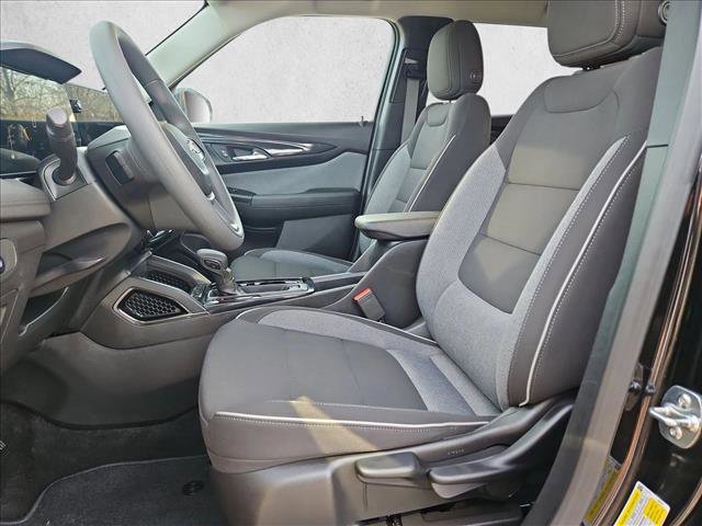 Used 2025 Chevrolet TrailBlazer LT image 16