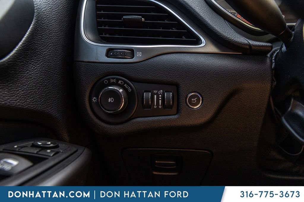 Used 2022 Jeep Cherokee Latitude Lux AWD/4WD image 13