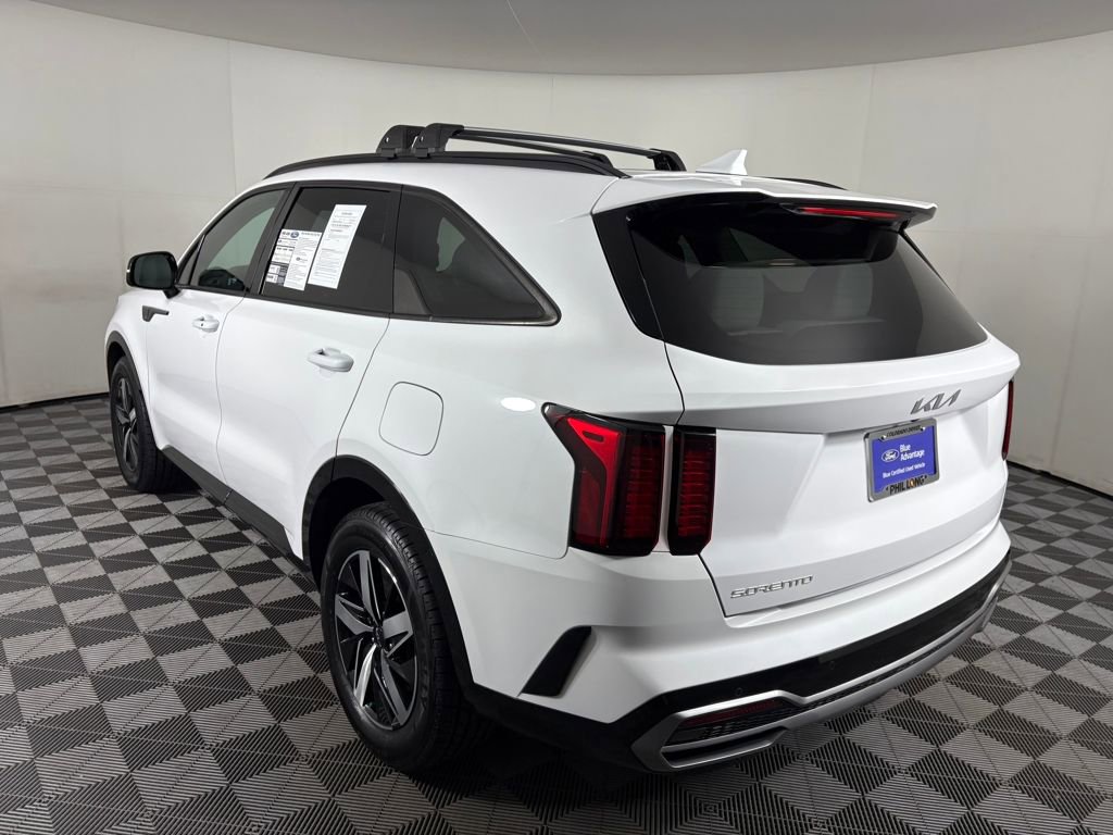 Used 2023 Kia Sorento S w/ Panoramic Sunroof Package image 5