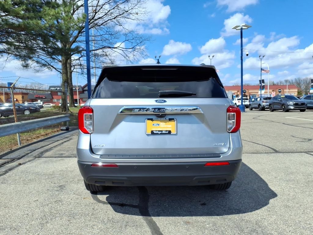 Certified 2023 Ford Explorer XLT AWD/4WD image 7