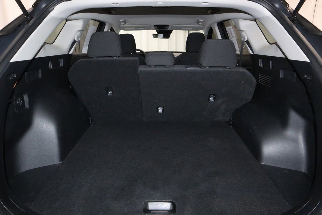 Used 2023 Kia Sportage LX image 17