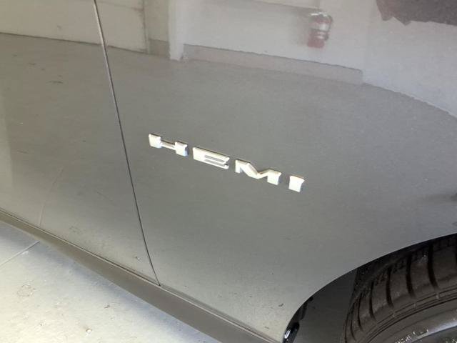 Used 2022 Dodge Charger R/T w/ Plus Group RWD image 10