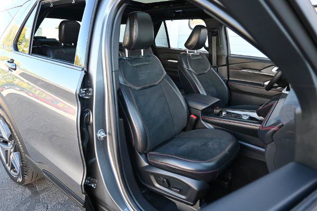 Certified 2025 Ford Explorer ST AWD/4WD image 26