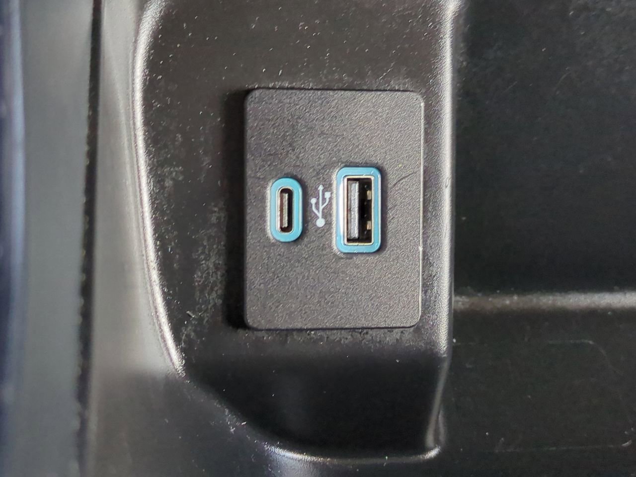 Certified 2024 Ford F150 XLT w/ Mobile Office Package image 21