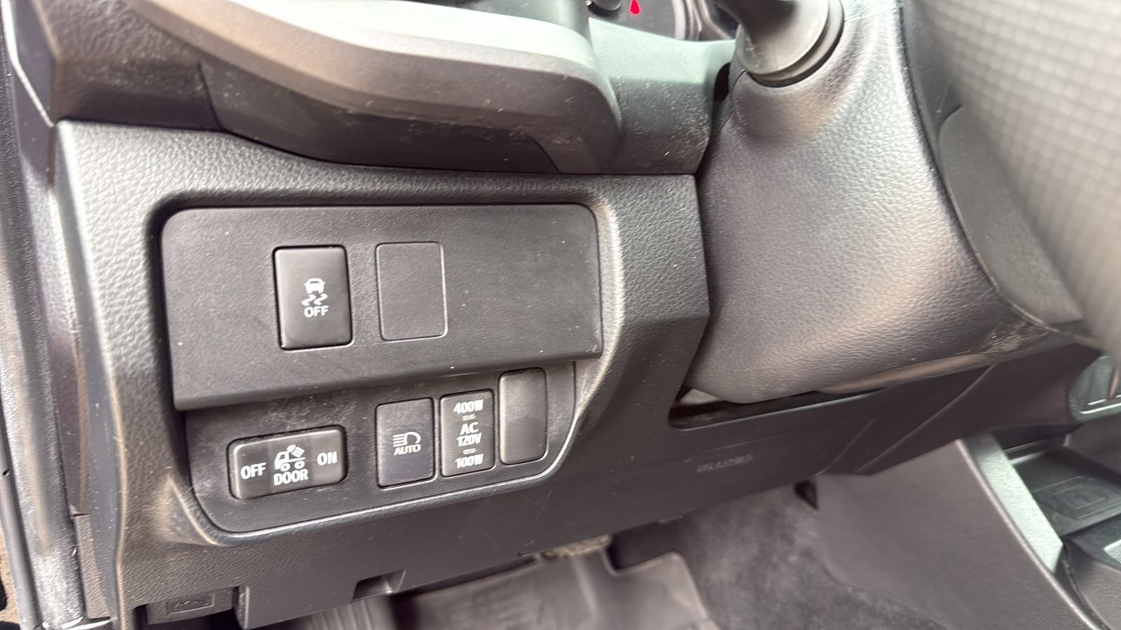 Used 2022 Toyota Tacoma TRD Sport AWD/4WD image 17