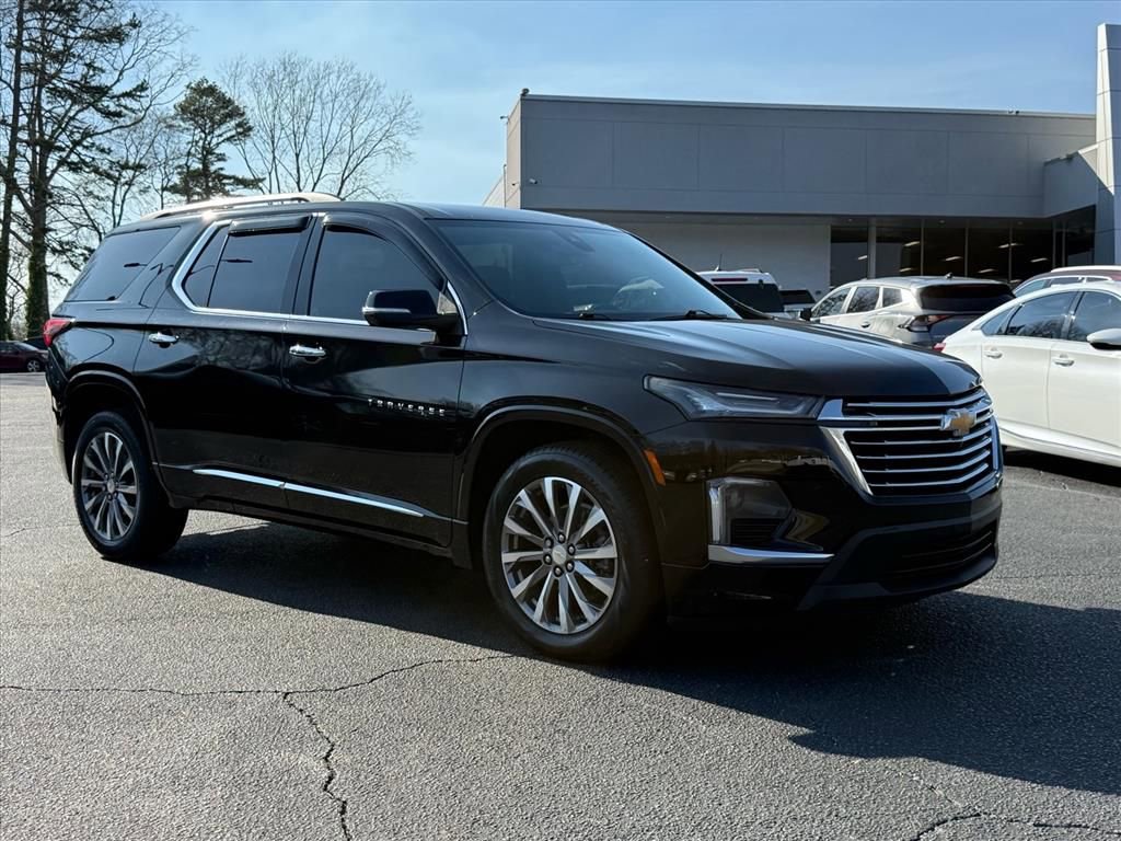 Used 2023 Chevrolet Traverse Premier image 2