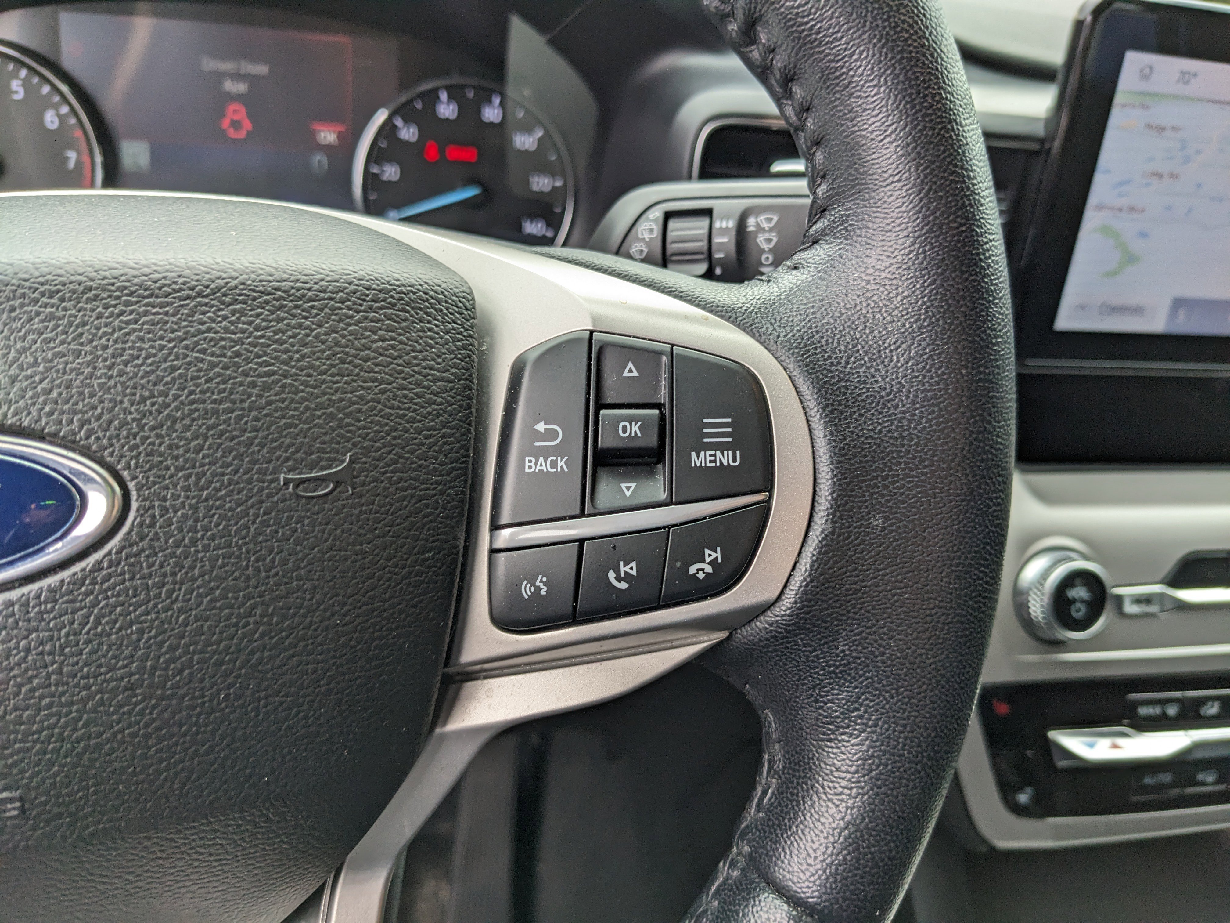 Certified 2022 Ford Explorer XLT w/ Equipment Group 202A image 28