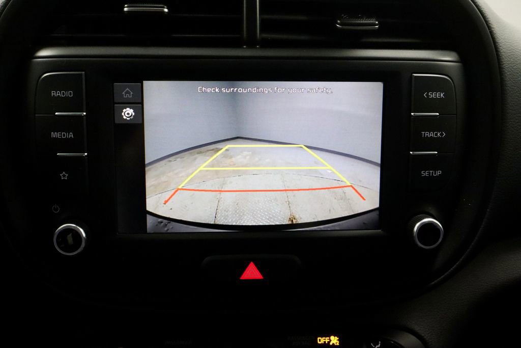 Used 2025 Kia Soul LX image 9