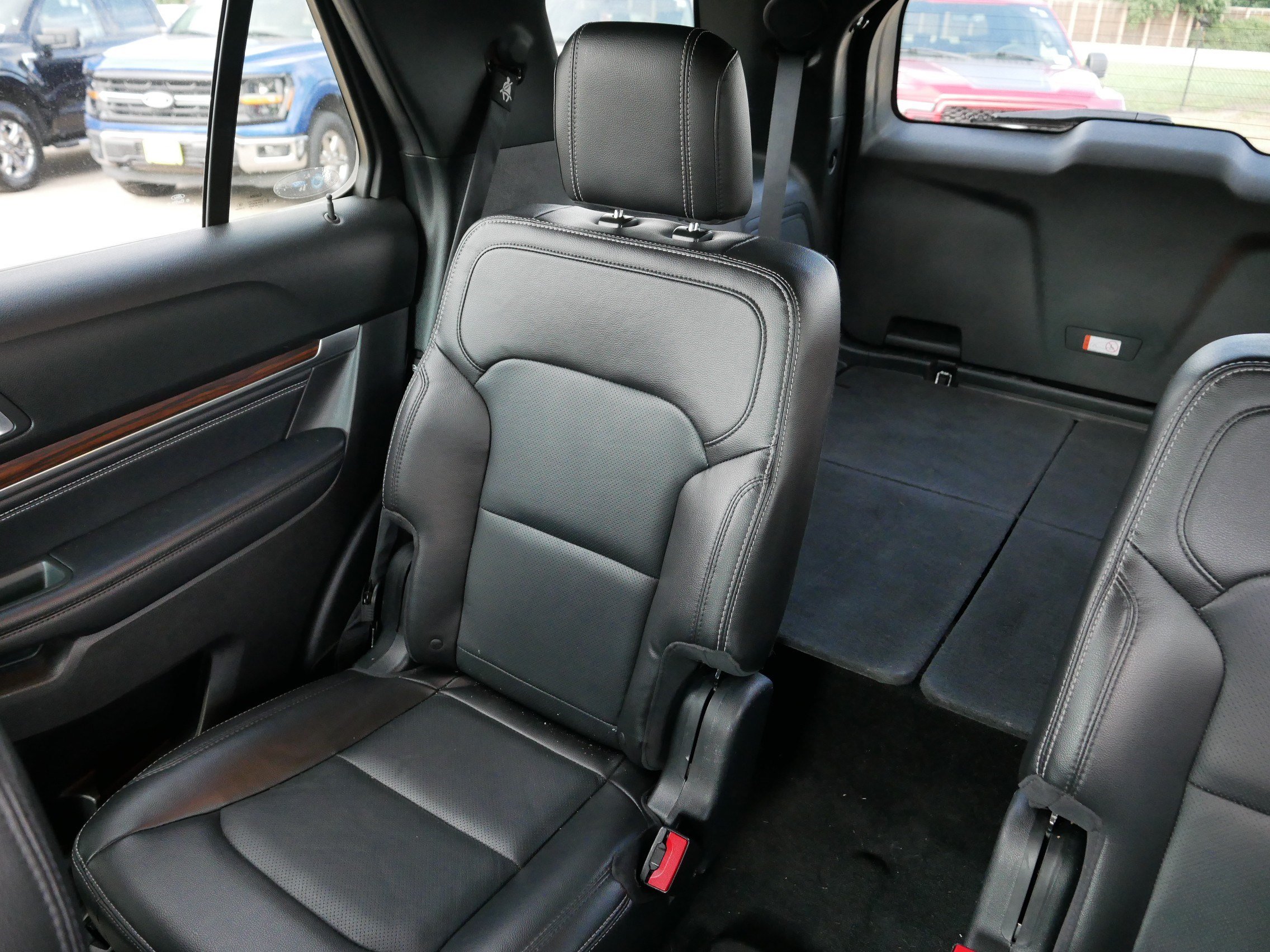 Certified 2018 Ford Explorer Limited w/ Equipment Group 301A AWD/4WD image 12