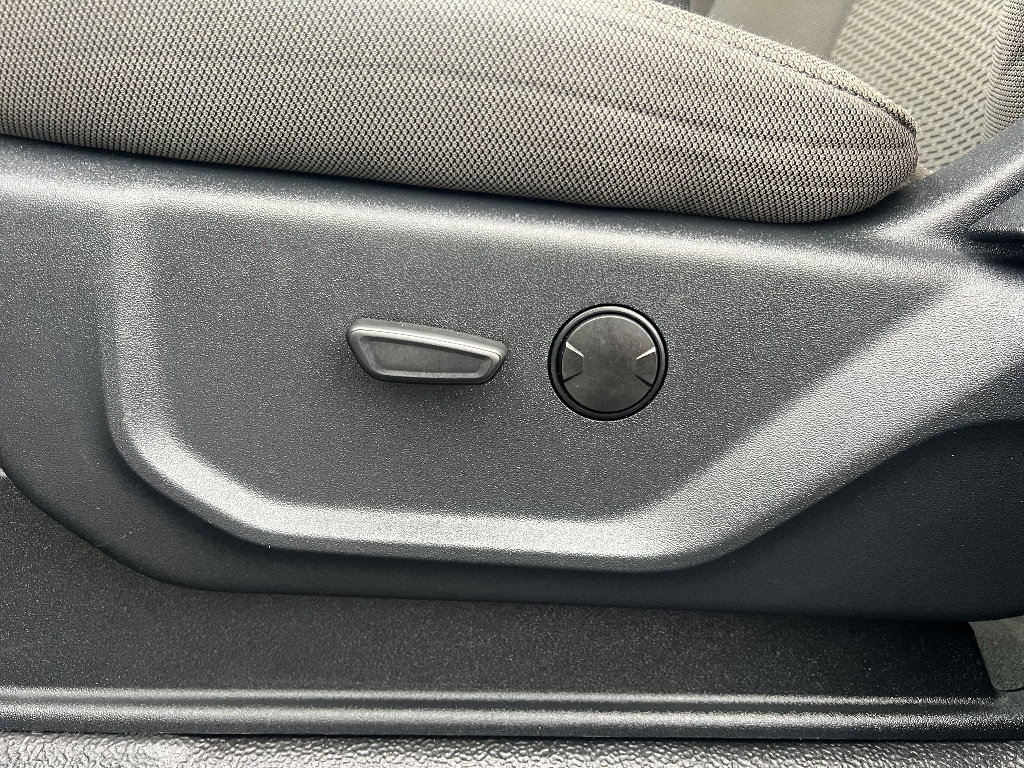 Certified 2022 Ford F250 XLT w/ XLT Value Package image 17