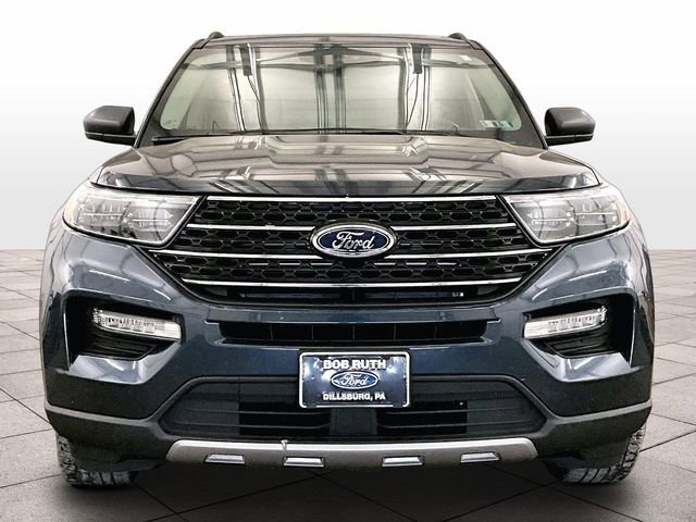 Certified 2023 Ford Explorer XLT w/ Equipment Group 202A AWD/4WD image 3