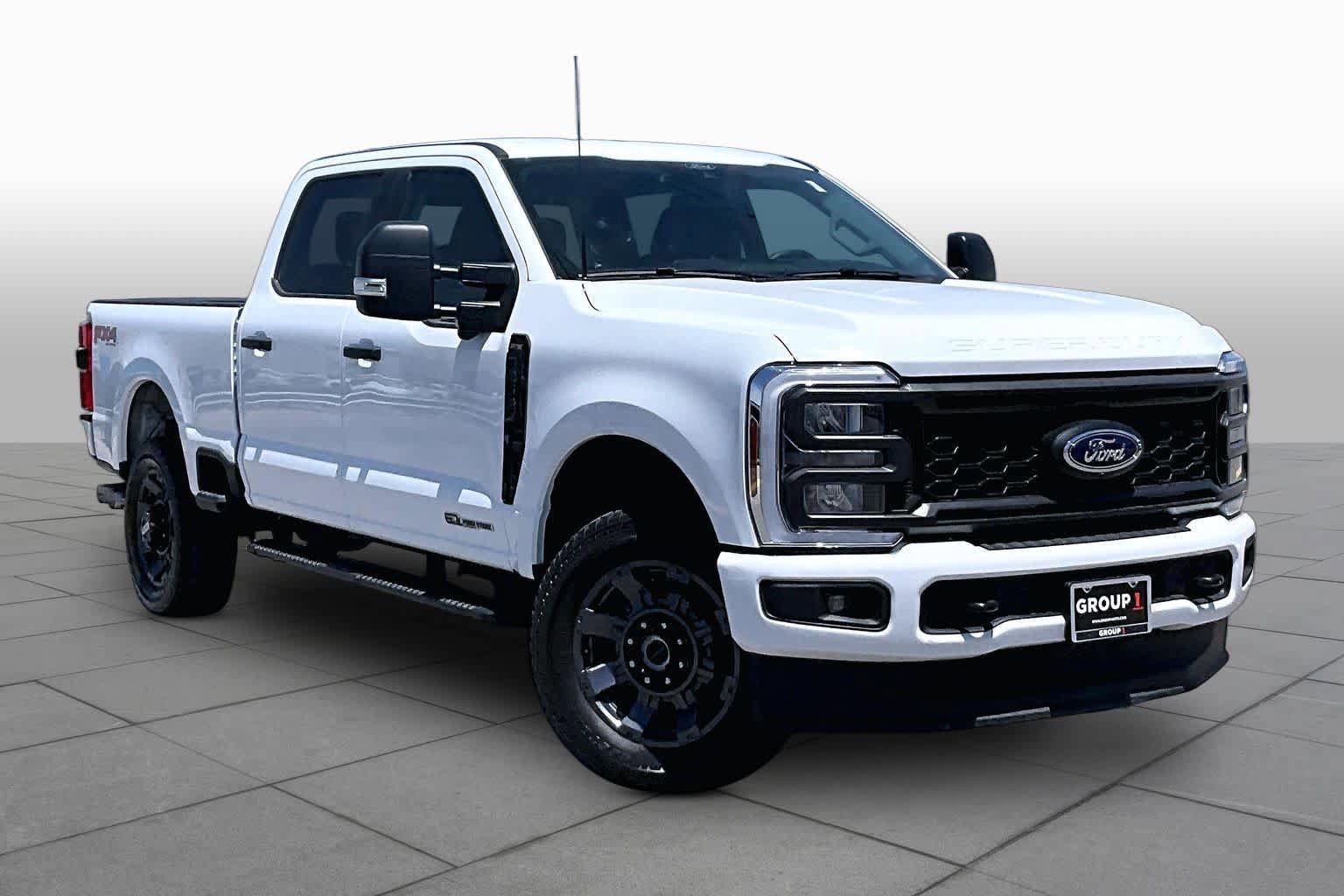 Certified 2025 Ford F250 XL w/ STX Appearance Package AWD/4WD image 3
