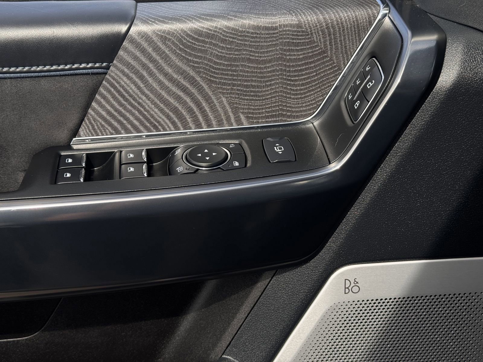 Certified 2025 Ford F250 Platinum AWD/4WD image 26