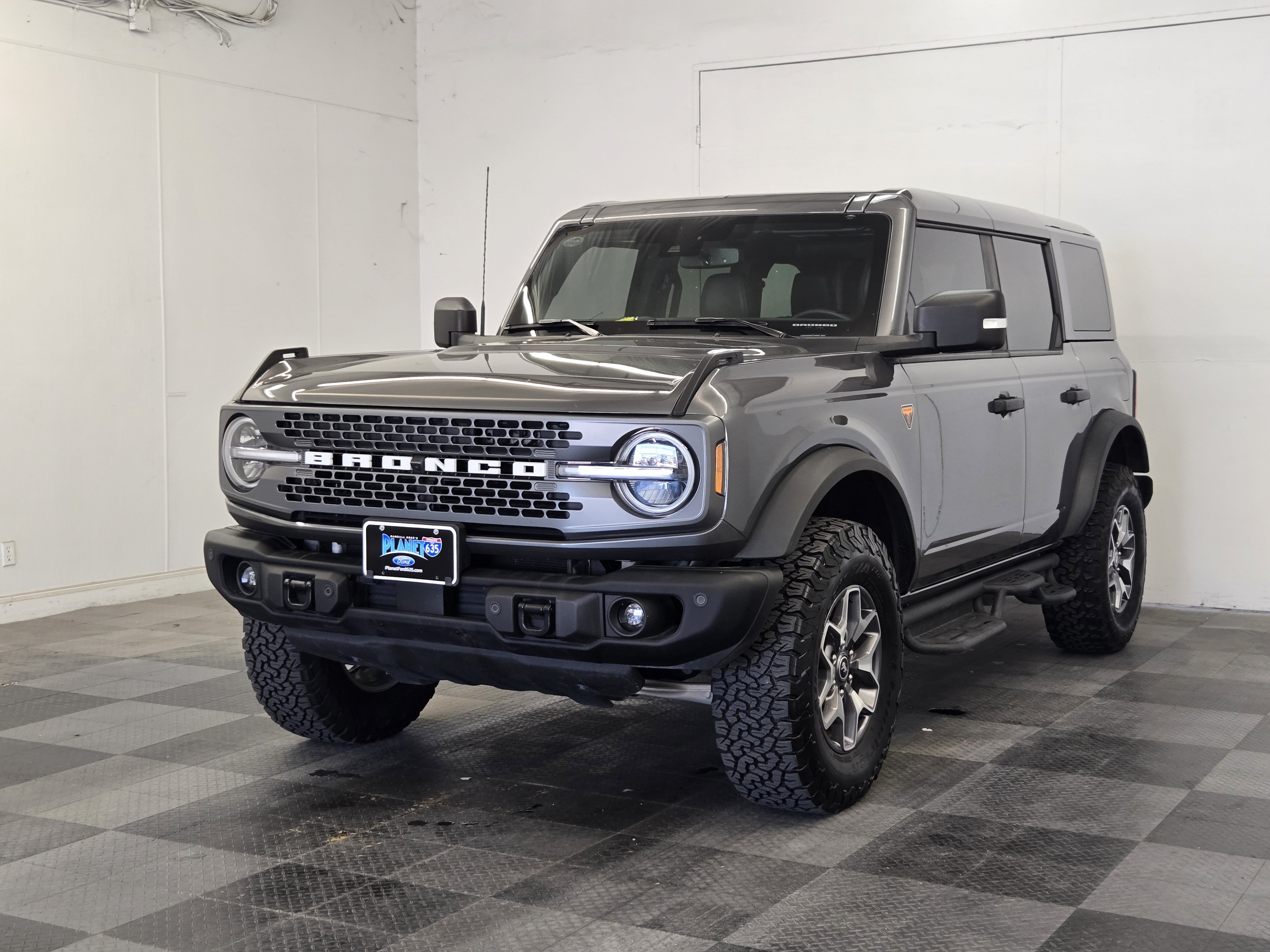 Certified 2025 Ford Bronco Badlands AWD/4WD image 4