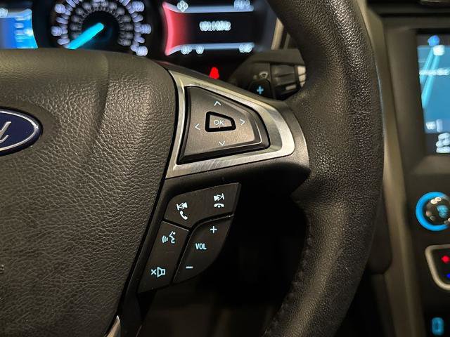 Certified 2018 Ford Fusion SE w/ Fusion SE Technology Package FWD image 23