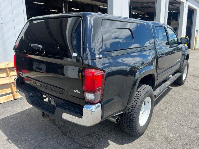 Used 2018 Toyota Tacoma SR5 w/ Exterior Package AWD/4WD image 4