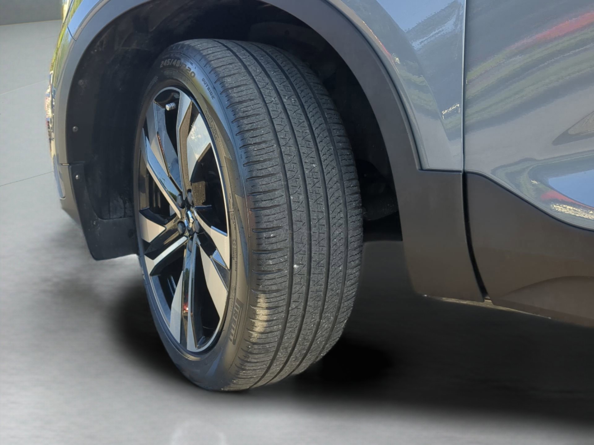 Used 2023 Volvo XC40 B5 Plus w/ Protection Package Premier image 73