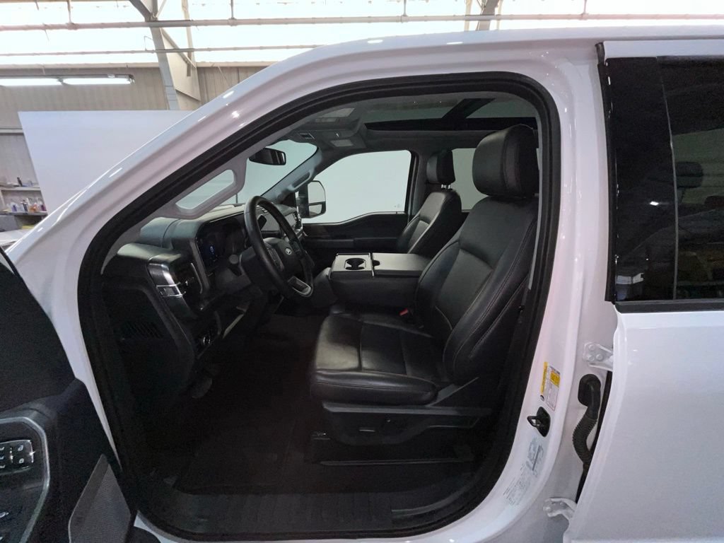 Certified 2025 Ford F350 Lariat w/ Camper Package AWD/4WD image 17