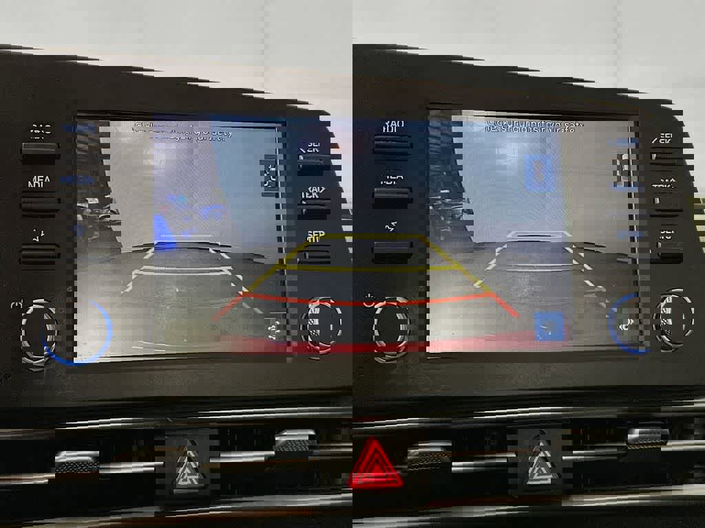 Used 2023 Hyundai Elantra SEL w/ Preferred Accessory Package image 26