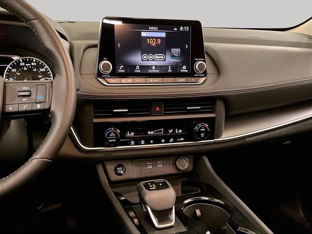 Used 2025 Nissan Rogue SV AWD/4WD image 6