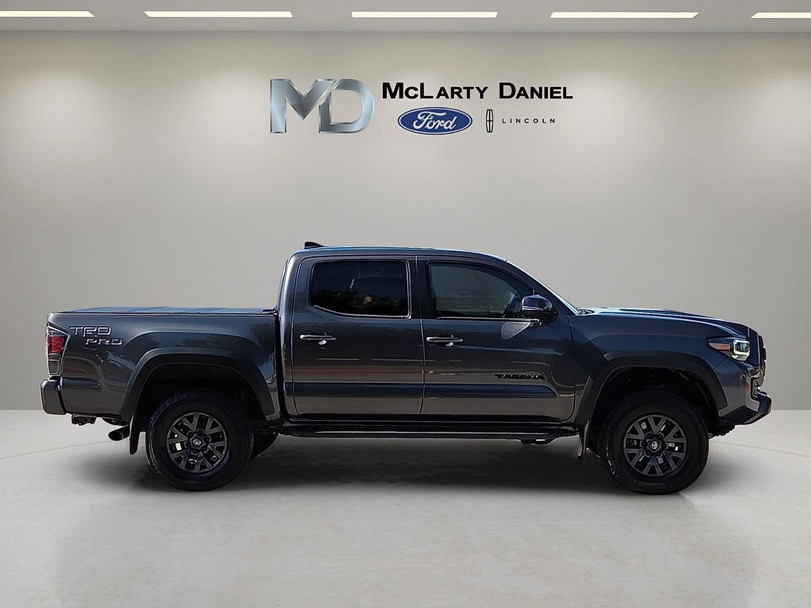 Used 2023 Toyota Tacoma TRD Pro AWD/4WD image 6