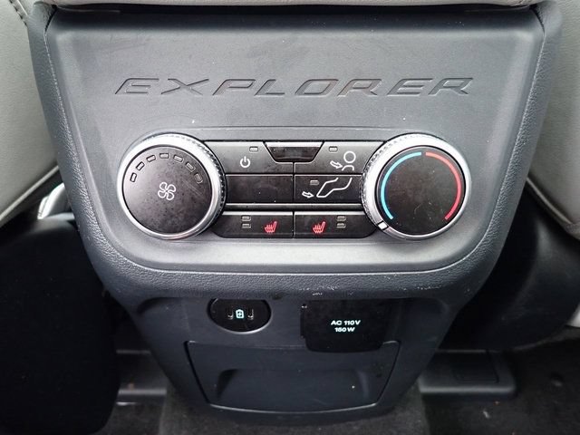 Certified 2025 Ford Explorer Platinum w/ LUX Leather Package AWD/4WD image 21