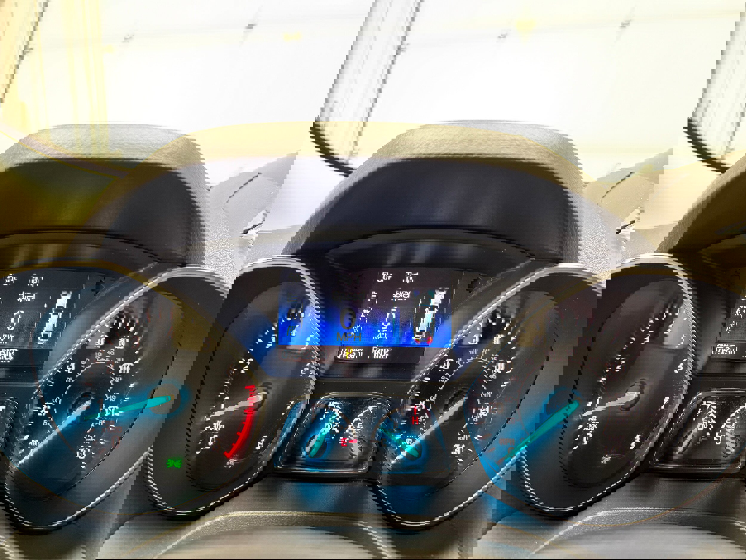 Certified 2018 Ford Escape SE w/ SE Sync 3 Package image 19