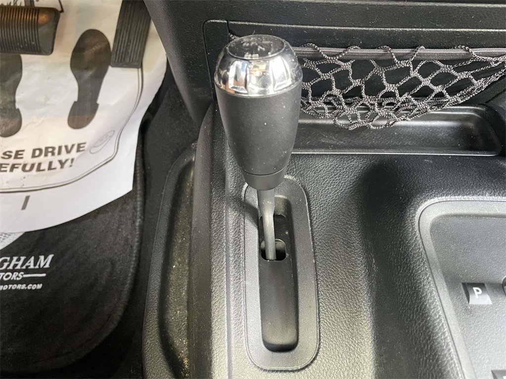 Used 2017 Jeep Wrangler Unlimited Sport w/ Connectivity Group image 22