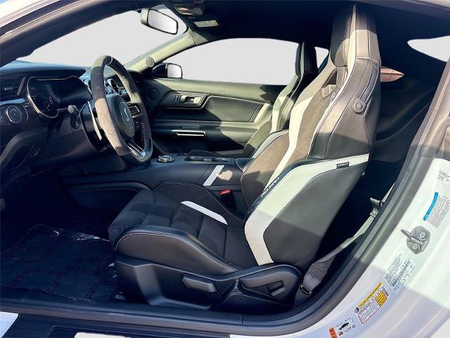 Certified 2021 Ford Mustang Shelby GT500 w/ Carbon Fiber Track Pack RWD image 23