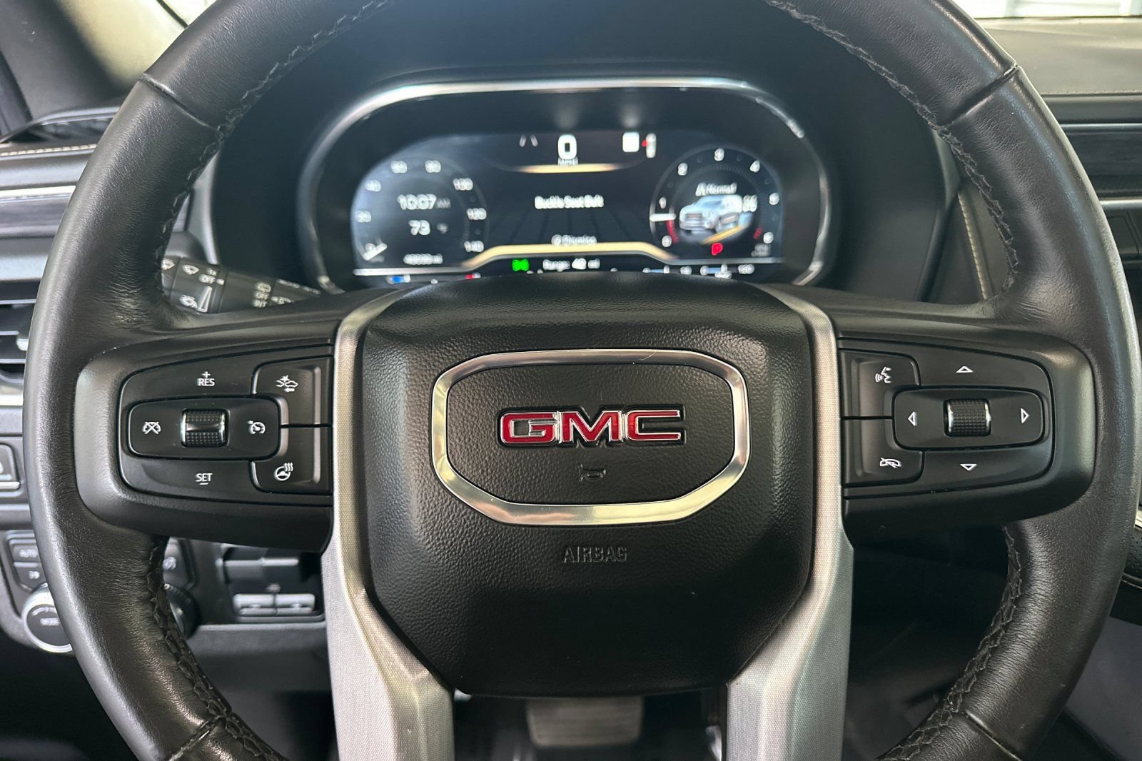 Used 2022 GMC Yukon SLT w/ SLT Premium Package AWD/4WD image 36
